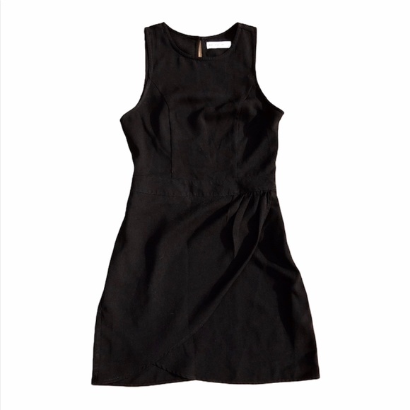 Abercrombie & Fitch Dresses & Skirts - Abercrombie & Fitch Black Faux Wrap Mini Dress LBD